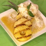 Helado de Vainilla con bano de pina