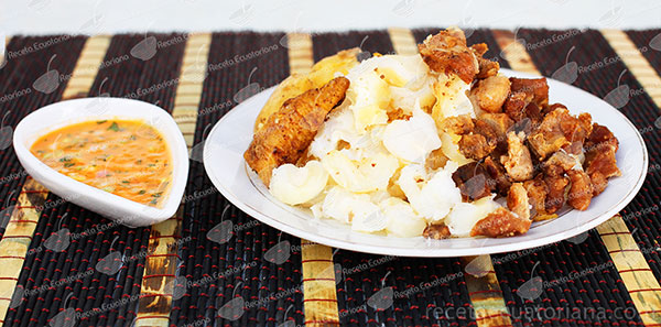 Mote con Chicharrón